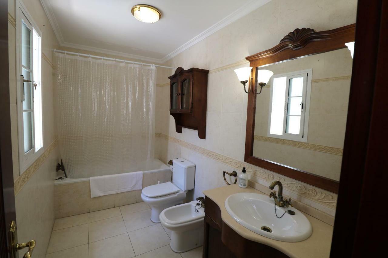 Villa De Lujo En Torremolinos Eksteriør billede