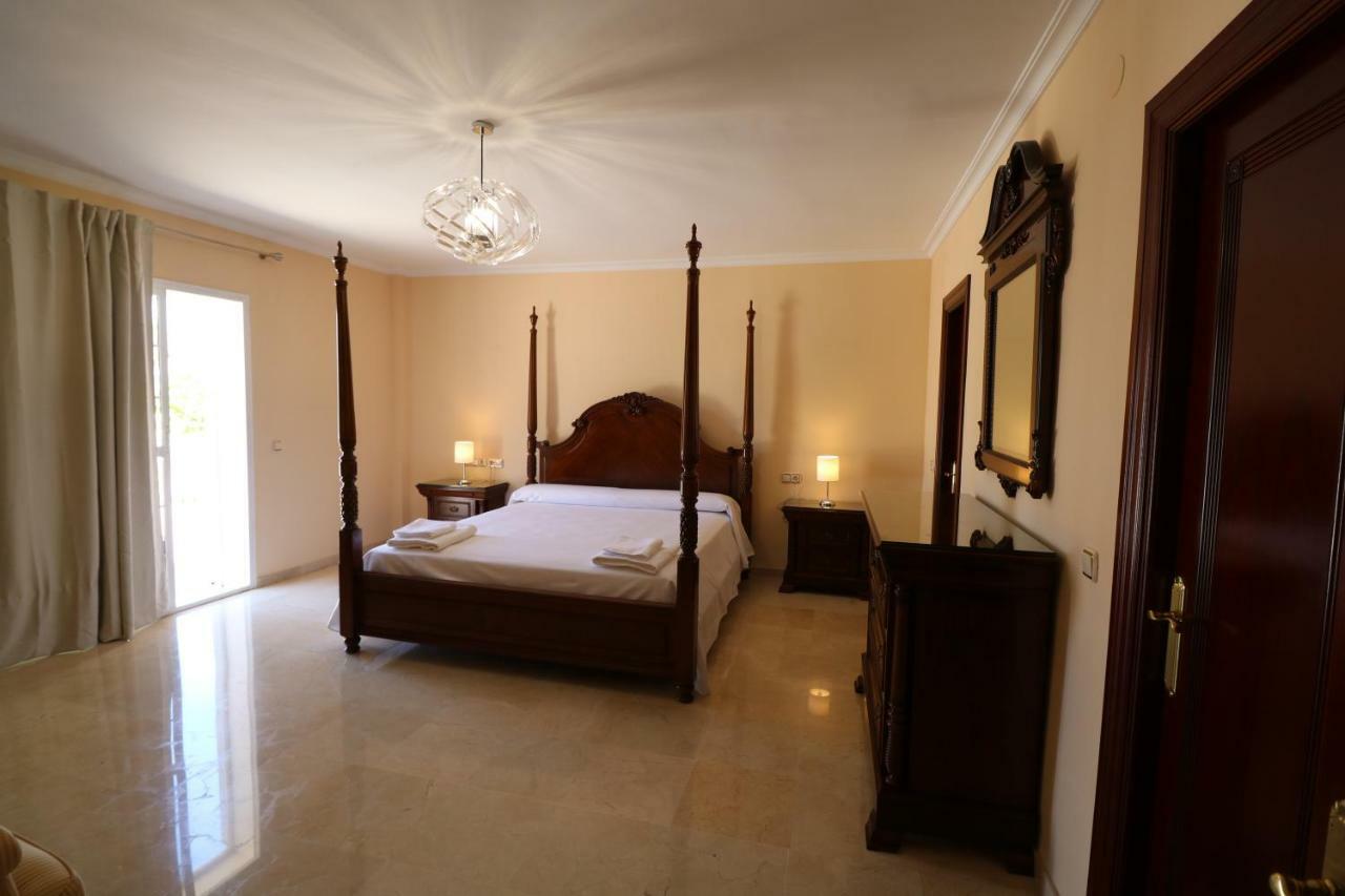 Villa De Lujo En Torremolinos Eksteriør billede
